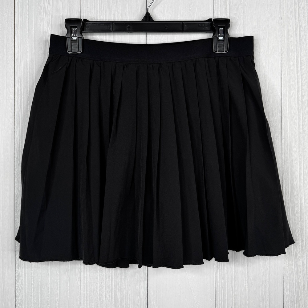 Gilly Hicks Black Pleated Skater Skort Mini Skirt Women’s